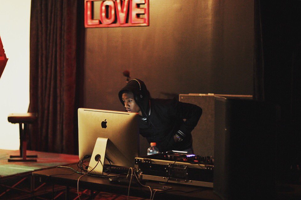 Balancing the volume of your tracks is the fundamental starting point for every mix. A clear balance is almost half the work, especially if you’ve got great sounding tracks.

You need to keep the elements in the mix at a steady and balanced level, without abnormal level changes.