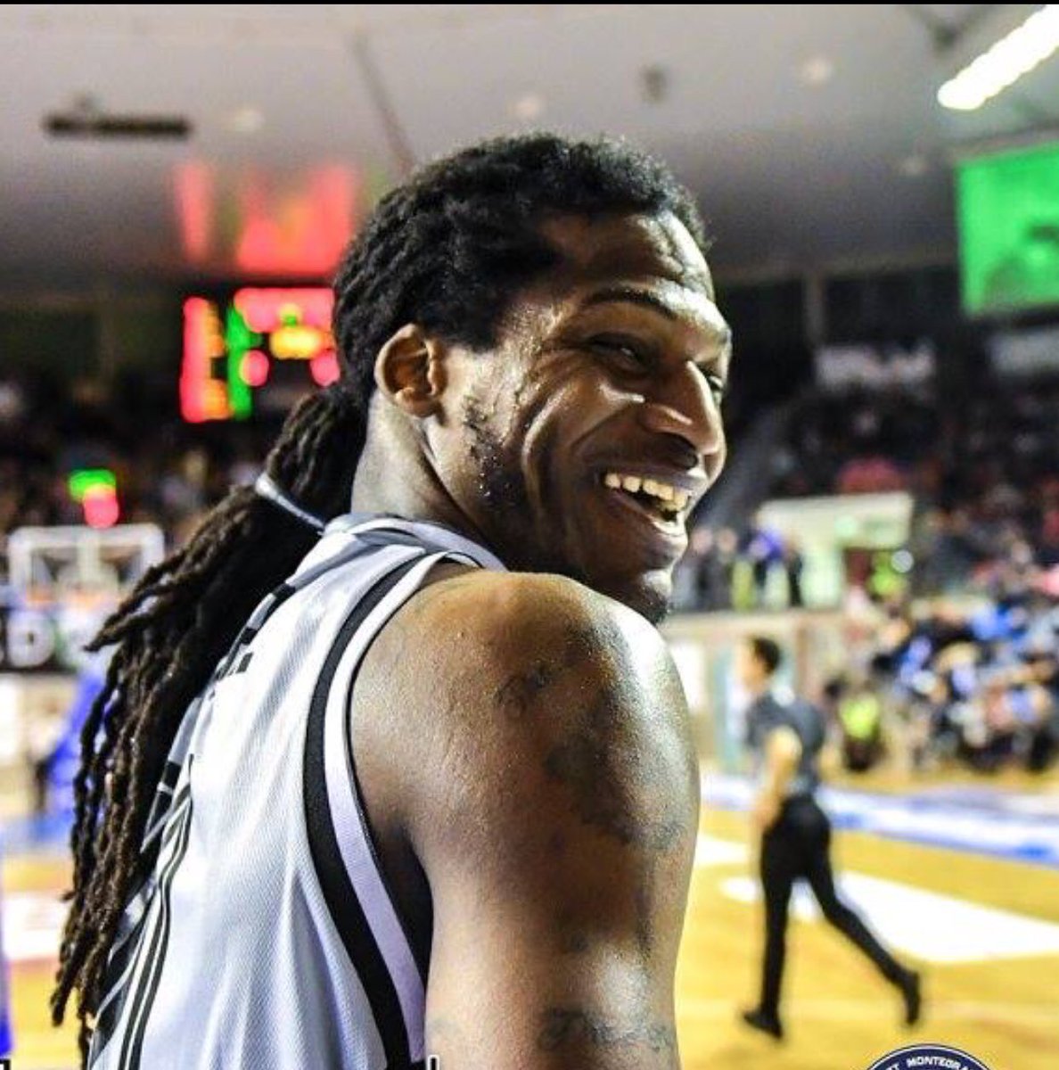 kdykes00's tweet photo. 1st derby game in #Italy against #1 team and we got the Win , was a battle ALL game , but WE stay together #keptfighting and pulled out the W💪🏾💪🏾 we have #keepgoing #keeppushing dont relax #apugsaudine🇮🇹🏀 https://t.co/7V4uhi4Gv5