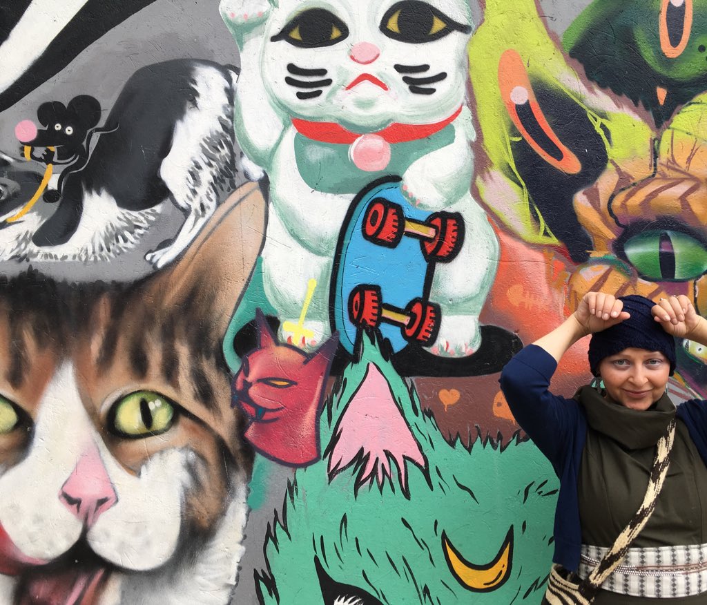 Just a bunch of cats, catting around.