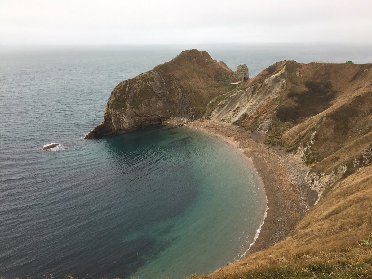JediJane18's tweet photo. Exploring the coast at Durdle Door  last week #Dorset #JurassicCoast #walking @DorsetAONB @DorsetMag @TheSWCoast @WalksBritain https://t.co/rGfE7fTmlf