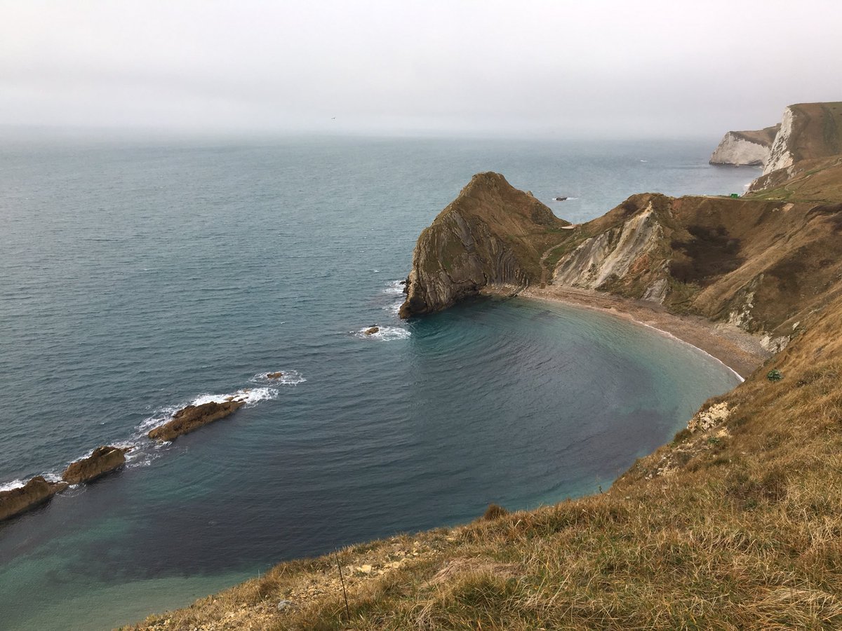JediJane18's tweet photo. Exploring the coast at Durdle Door  last week #Dorset #JurassicCoast #walking @DorsetAONB @DorsetMag @TheSWCoast @WalksBritain https://t.co/rGfE7fTmlf