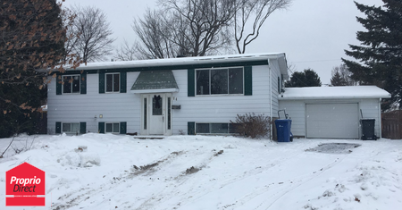 Visibili_T's tweet photo. https://t.co/IZqlEqKZyC : L'Île-Perrot, 275,000$. #MaisonAVendre #ProprioDirect #MisezSurLeRouge #MAV #Annonce #Monteregie https://t.co/lphNbA7Rlq