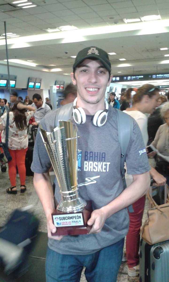 SEOPrensa's tweet photo. Mañana imperdible #UcUTV (11hs en @TyCSports) con los títulos de @CASLABasquet en la @LigaNacional y @UFloridaBasFem en @LFBArgentina; los subcampeonatos de @bahiabasket en @Ligamericas y @estudiantescdia en #LSB2017; las Americups (#LasGigantes y #ElAlmaArgentina) más @LOSCAFRES https://t.co/Z4qqAeZzlc