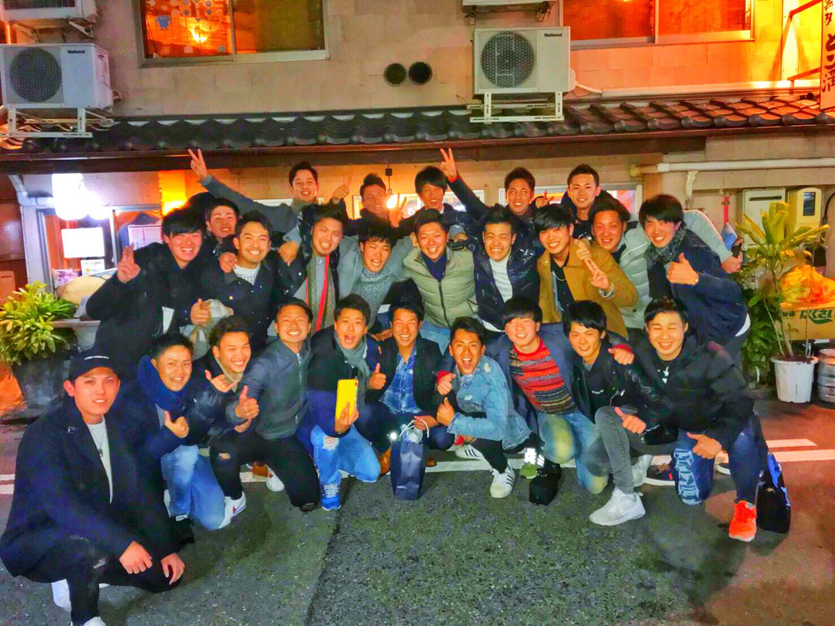 heishiro911's tweet photo. 豊川高校第67代目
硬式野球部成長過程4年分。
ジジイになっても
死ぬまで
生涯同級生。 https://t.co/Cf4p3g1tC9