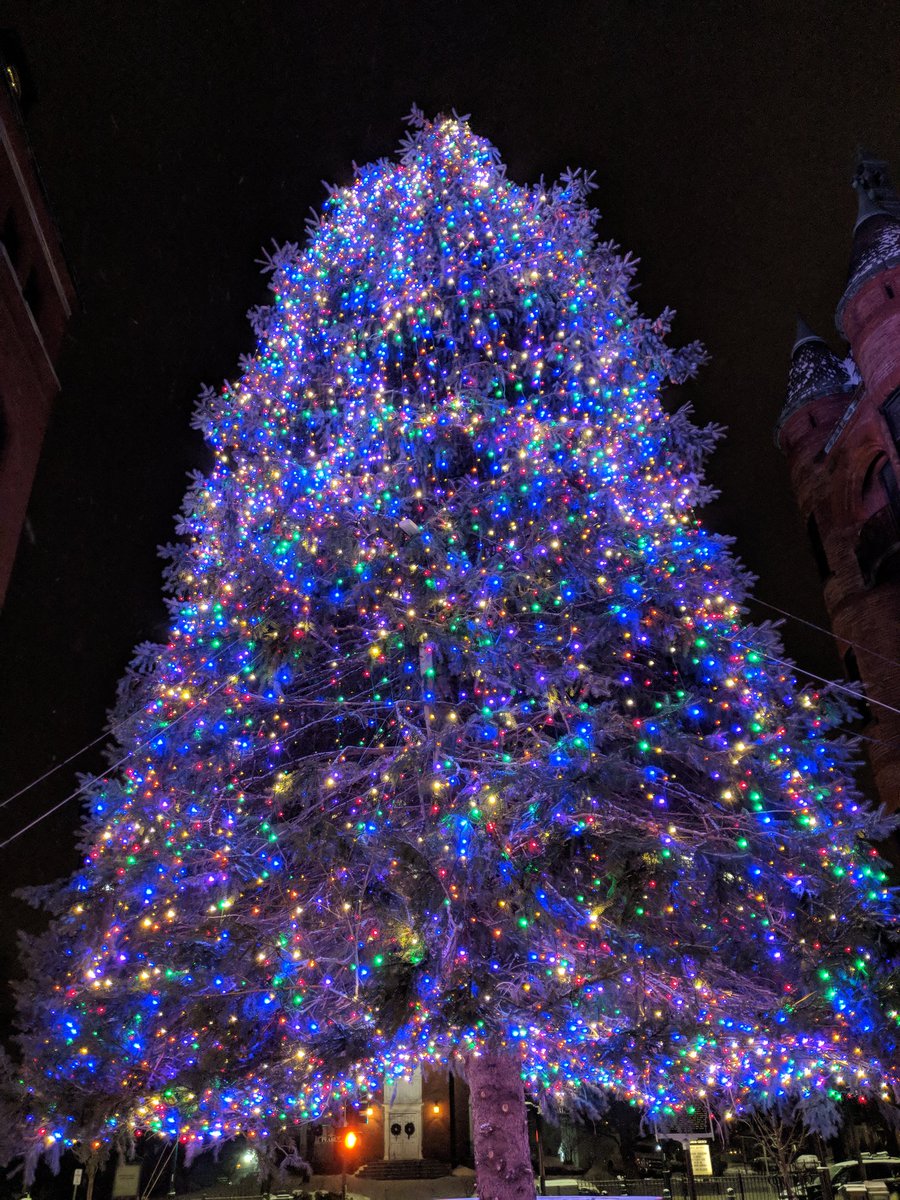 XMas Con tweet media