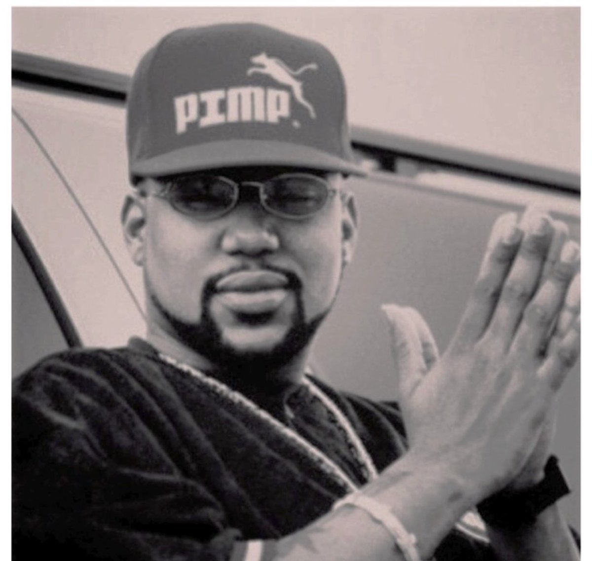 derdy3rd's tweet photo. Happy birthday uncle Pimp
Smoke sum bitch 😤💨🤘🏾
#StillTrill #StillHood #StillThrowed #HolUp https://t.co/qWvDhBsEie