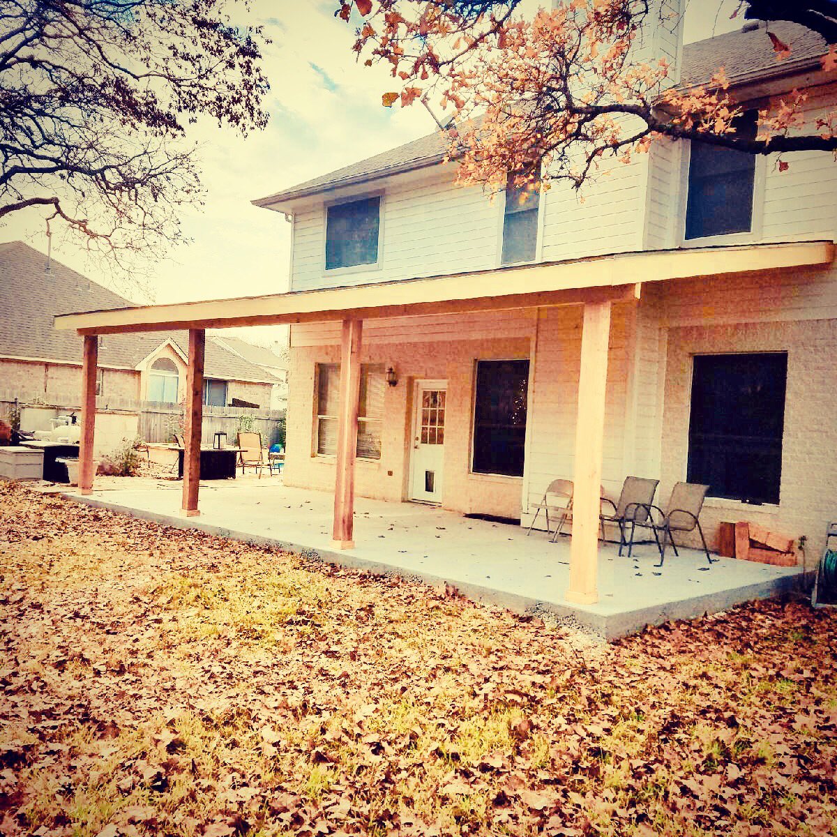 HCoutdoorliving's tweet image. Wrapping up another patio cover before 2018!

#patiocover #atxcontractor #austincontractor #hcol #happynewyearaustin