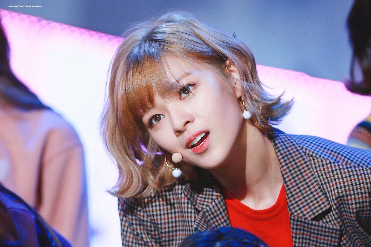 Jeongyeon. Чонён твайс. Ю чонён twice. Jeongyeon 2015.