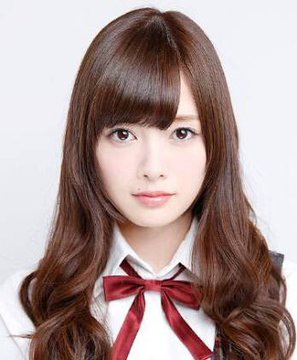前髪横に触覚を作ると小顔に 自然に見えるかわいい作り方 切り方とは 大人女子のライフマガジンpinky ピンキー