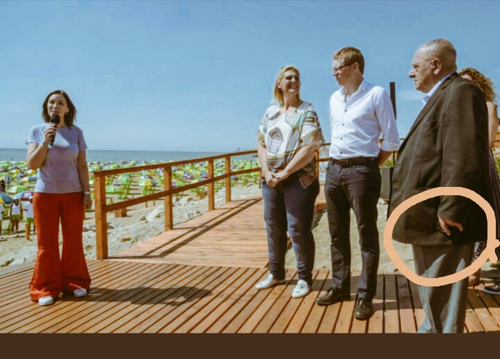 verotromar's tweet photo. Cabulero #cuernitos https://t.co/ED51toGwcd