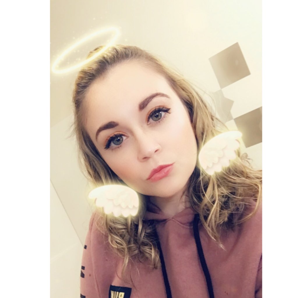 ___ʎǝlɥs∀___’s pics and videos