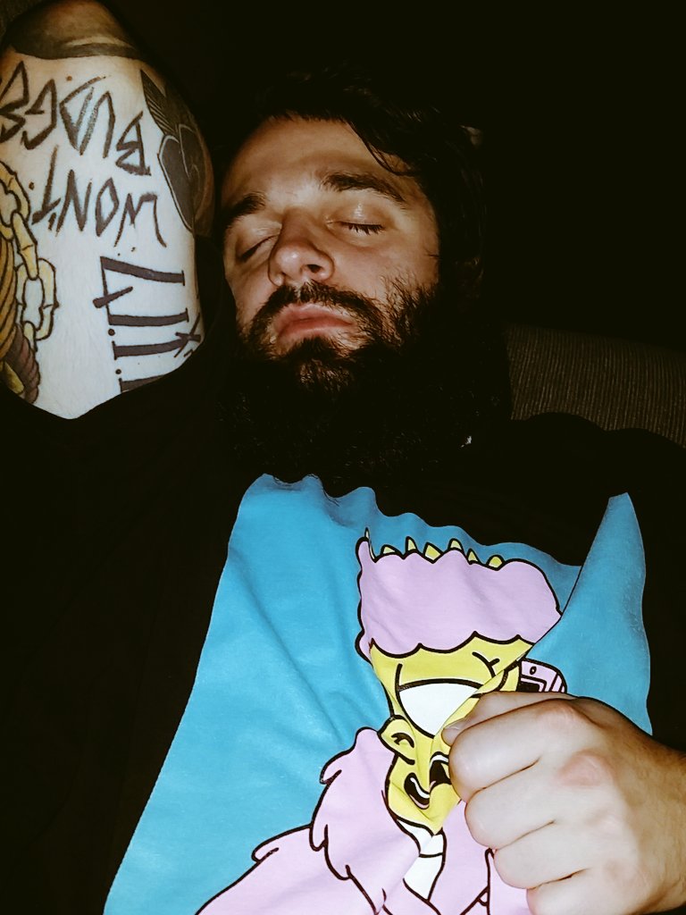 carpedixiexxx's tweet photo. My preteen internet boyfriend is my IRL late 20's boyfriend.  Life is always better when you're around. https://t.co/ZZOazfF0st