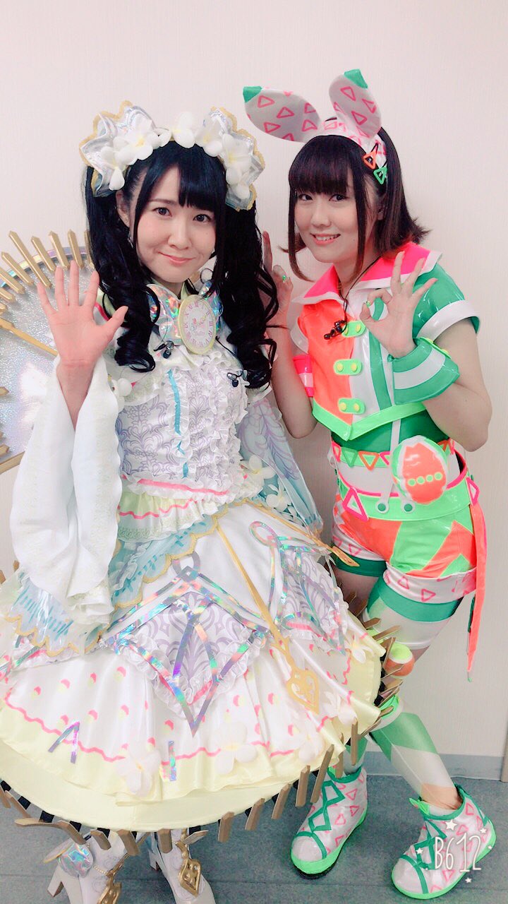 佐藤 あずさ Twitterissa ゆい にのと ファララの時に写真撮れました ミーチルはタイミング合わず やっぱりファララでいる時ってみんなのことが気になるんだよね さっきも書いたけど 夢の力 パワーをきっと見ていたみなさん 佐藤 あずさ Twitterissa ゆい にのと ファララの時に写真撮れました ミーチルはタイミング合わず やっぱりファララでいる時ってみんなのことが気になるんだよね さっきも書いたけど 夢の力 パワーをきっと見ていたみなさん