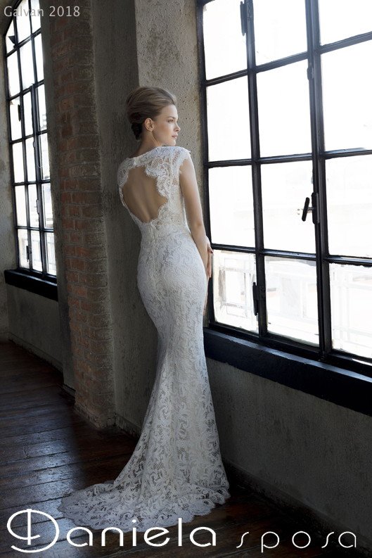 DanielaSposa's tweet photo. Per vivere la favola del matrimonio c'è bisogno del giusto abito da sposa!
Visita il nostro sito https://t.co/gun4ojkcom e scopri tutte le collezioni! 
Noi ti aspettiamo in atelier, in Via XX Settembre, 32 – Mirano 
#Danielasposa #ateliersposa #abitodasposa https://t.co/uA0smEXpty
