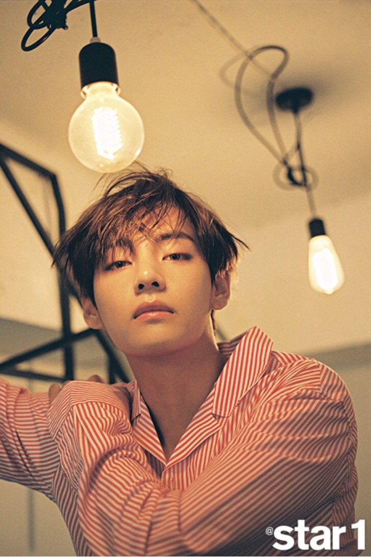 BasicBTStrash's tweet photo. I love him so much #HappyKimtaehyungDay #HappyBirthdayTaehyung #HappyTaehyunDay #VDAY https://t.co/X04aMmUEoX