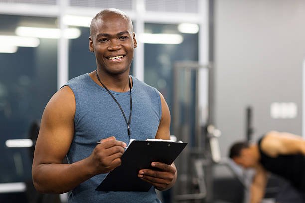 HealthBlackMan's tweet photo. Many gyms have personal trainers available to help you set a goal for yourself. #BlackMen #BlackKings #BlackHealth #BlackMenRock https://t.co/R73NPT9mIp