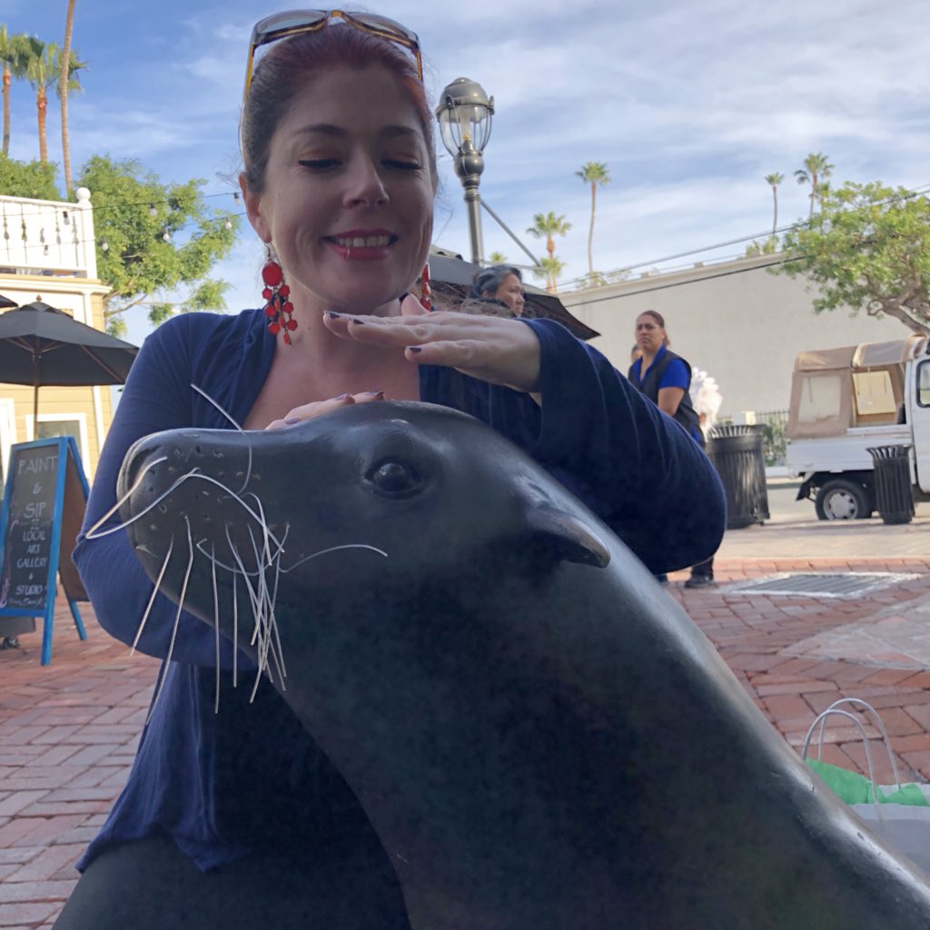 leave2day's tweet photo. @de_weg_ Like lil sea dogs. #scaryreal https://t.co/dKgtR29mQI