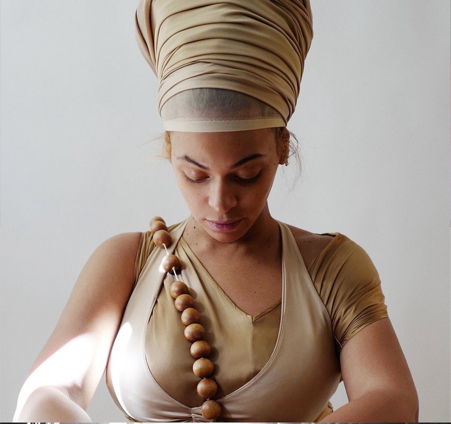 girlswithtoys's tweet photo. Beyoncé is a whole Goddess https://t.co/pUaunUdQVA