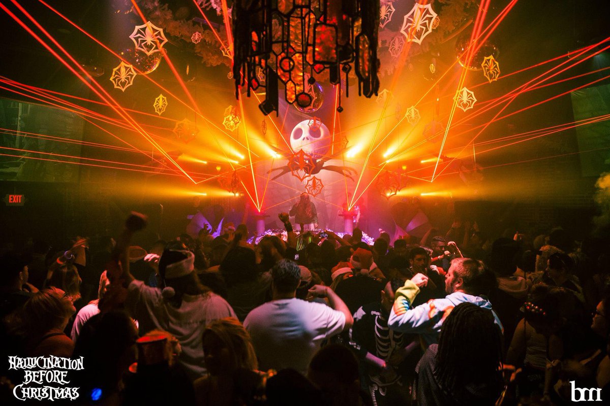 amazing show of <a href="/tommiesunshine/">Tommie Sunshine ✊</a>  at this year's <a href="/hbcevent/">Hallucination Before Christmas</a> see the full photo gallery at facebook.com/pg/brianmiller…