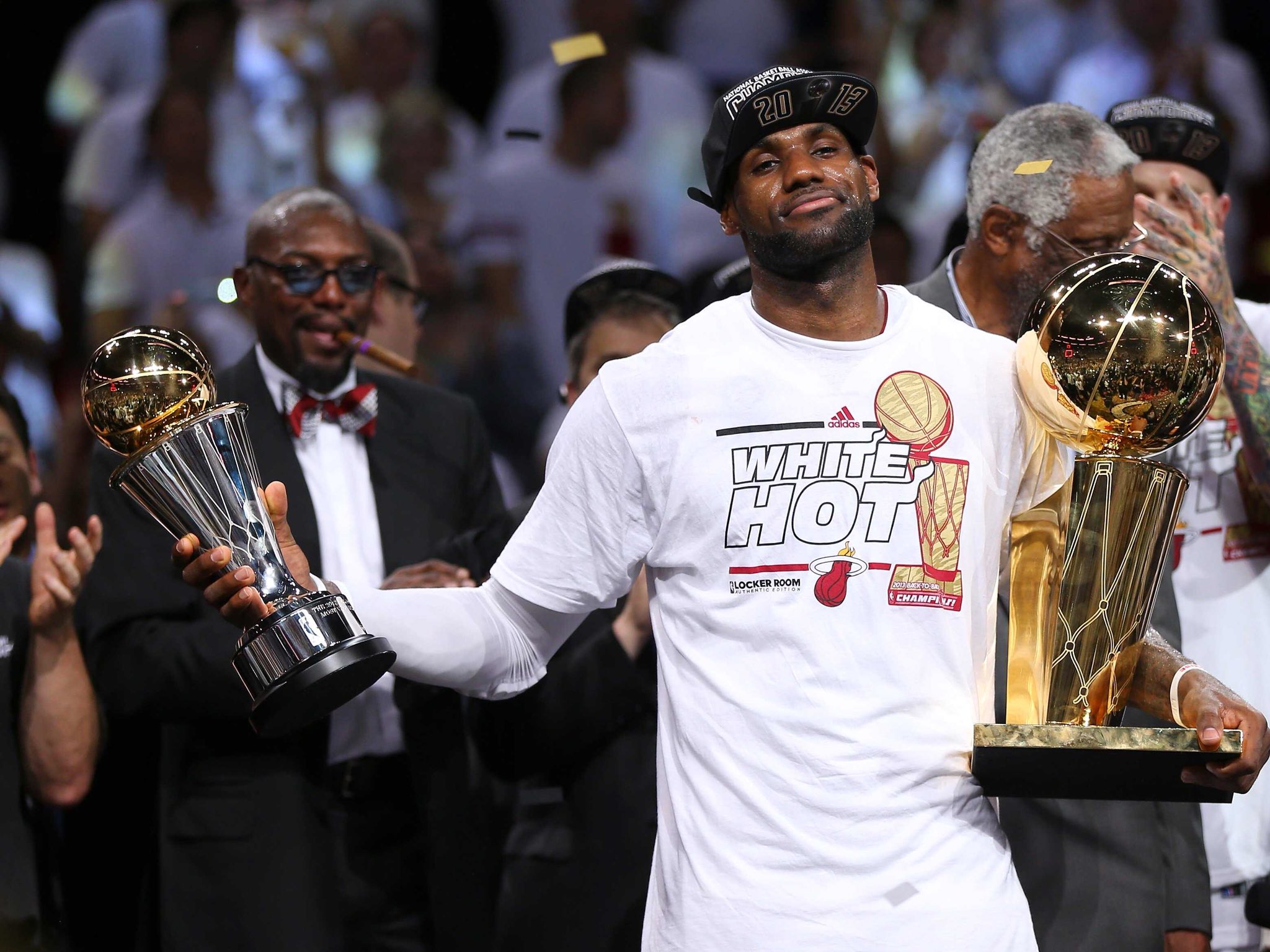 Happy birthday to my role model, the greatest of all time, and a King, LeBron James. 