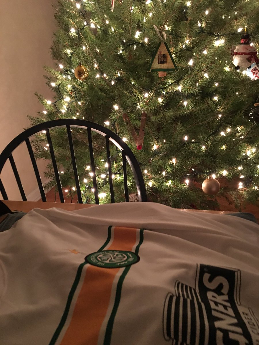 JosephBrooksPA's tweet photo. So, this American #bhoy is headed to bed. 5:45  am will come early. #HailHail from @PloughBhoysCSC! See you in the morning! https://t.co/ZenUwKReaW