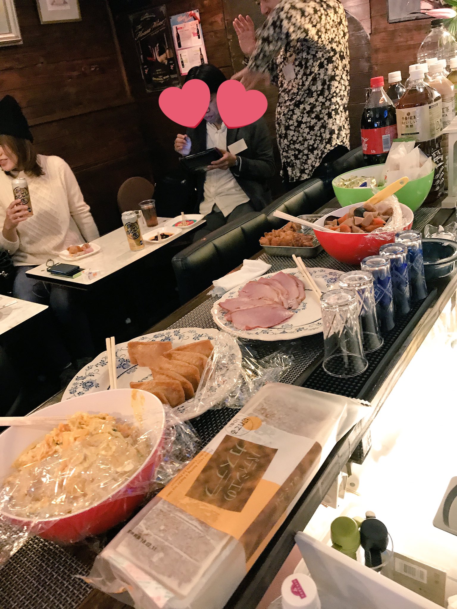 Galerie Snack Kazoku 小岩 スナック家族 Na Twitterze 10名 キッズ1名 で小室哲哉オンリーカラオケ三昧 スナック家族の昼はこんな使い方があります 食べ物飲み物持ち込みフリーの貸切パーティー 小室カラオケオフ小岩 T Co Qvfhqnkadv Twitter