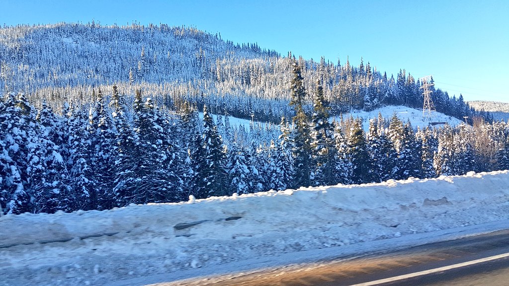 KeneshaLewis1's tweet photo. Beautiful Quebec https://t.co/5XcCjB33bX