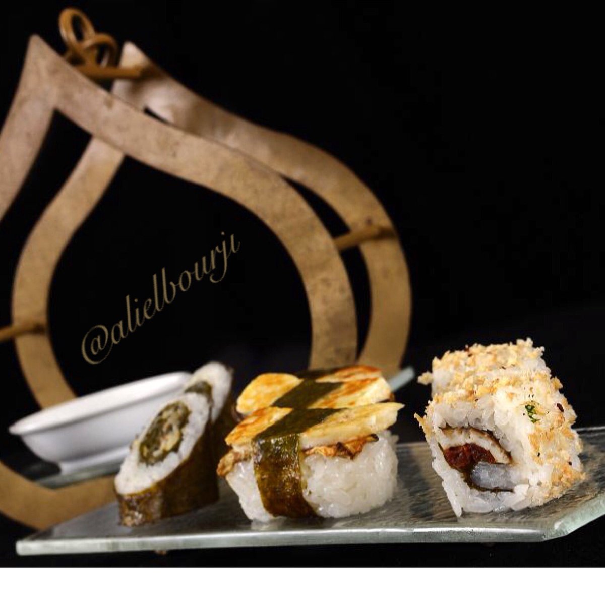 alielbourji's tweet photo. Arabian Sushi
#alielbourji #lebanesechef #chefalieelbourji #yallafoodies #arabicfood #lebanesecuisine #arabcuisine #middleeasternfood #dubai #arabicchef #atlantisdubai #atlantisdubai https://t.co/aceDydh3uN