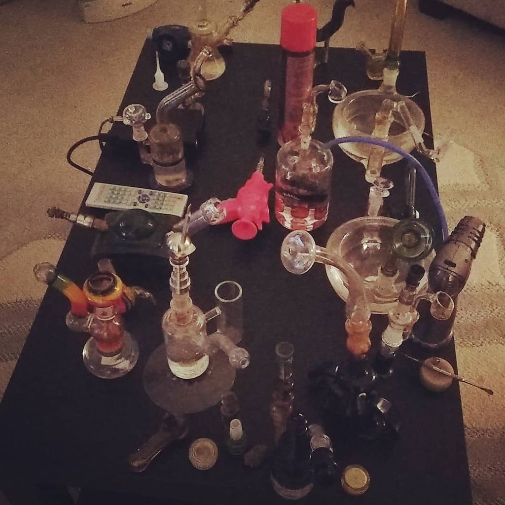 2piece710's tweet photo. Do you Dab? #dab #Dabgang #terp #doyoudab #Dabs #wax #shatter #seattledabbers #seattlestoners #lungsjustfilthy #oil #waxlife # eastcoastdabbers #errl #shatter #shatterlife # concentrates #dab #dablife #dabaddict #710 #dabbersdaily #bho #dabwizard #oleumโฆ https://t.co/3Ii3IhNF8n https://t.co/oULbw0VPpH