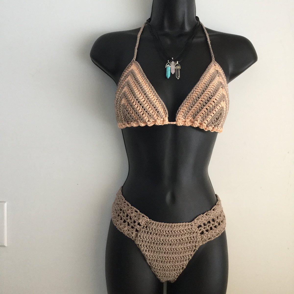 nadia_walmsley's tweet photo. Fun #70s inspired #crochetbikini loving this style, perfect for the #beach or a #resortlook
๐บ
#hippie #Beachlife #surfing #hawaiistyle #Islandlife #mauistyle #Crochet #bikinis #madebyhand #veganfashion #ethicalfashion #sustainablefashion #happy #lovemore #beauty #Gypsy https://t.co/s9V2cgJBVD