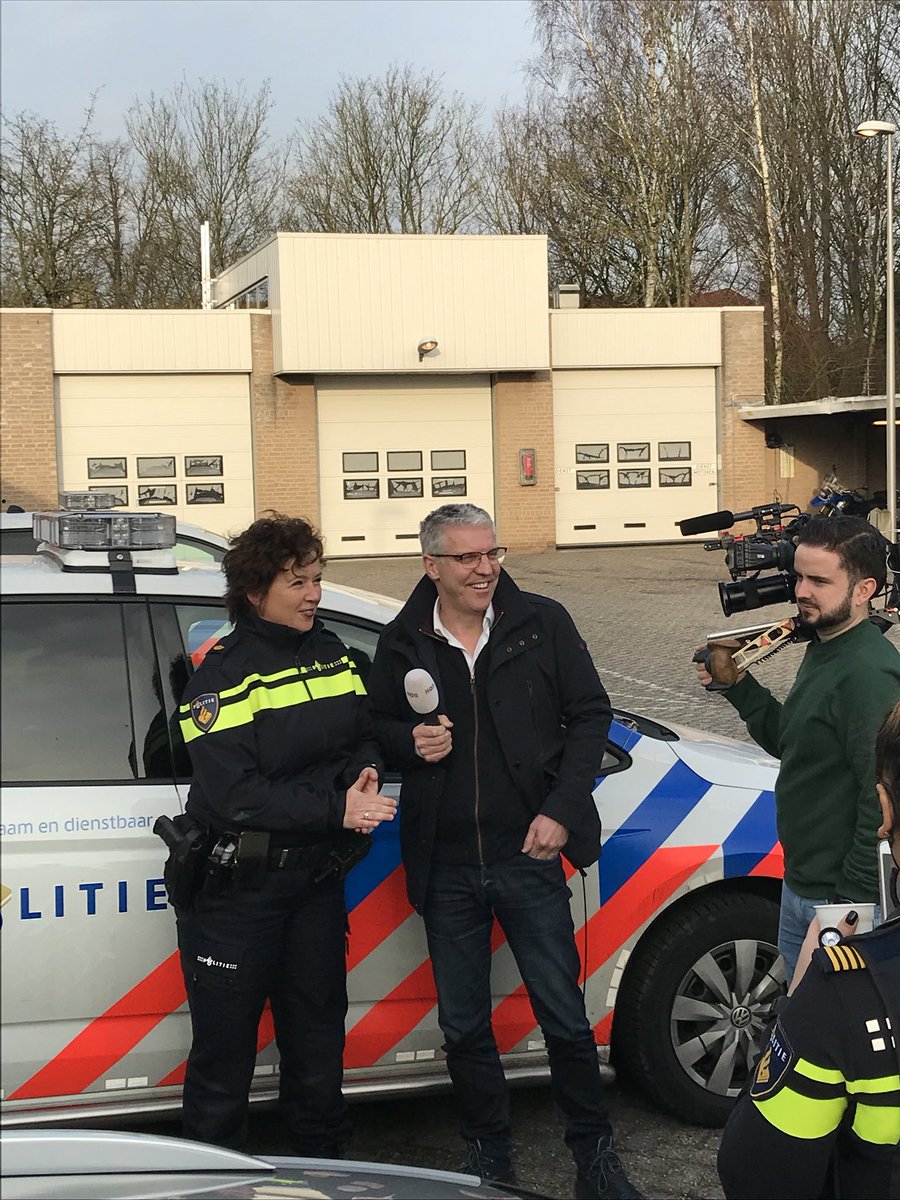 De NOS was op ons bureau in Naarden op bezoek om een item te maken over de gevaren van je mobieltje gebruiken tijdens het autorijden.
