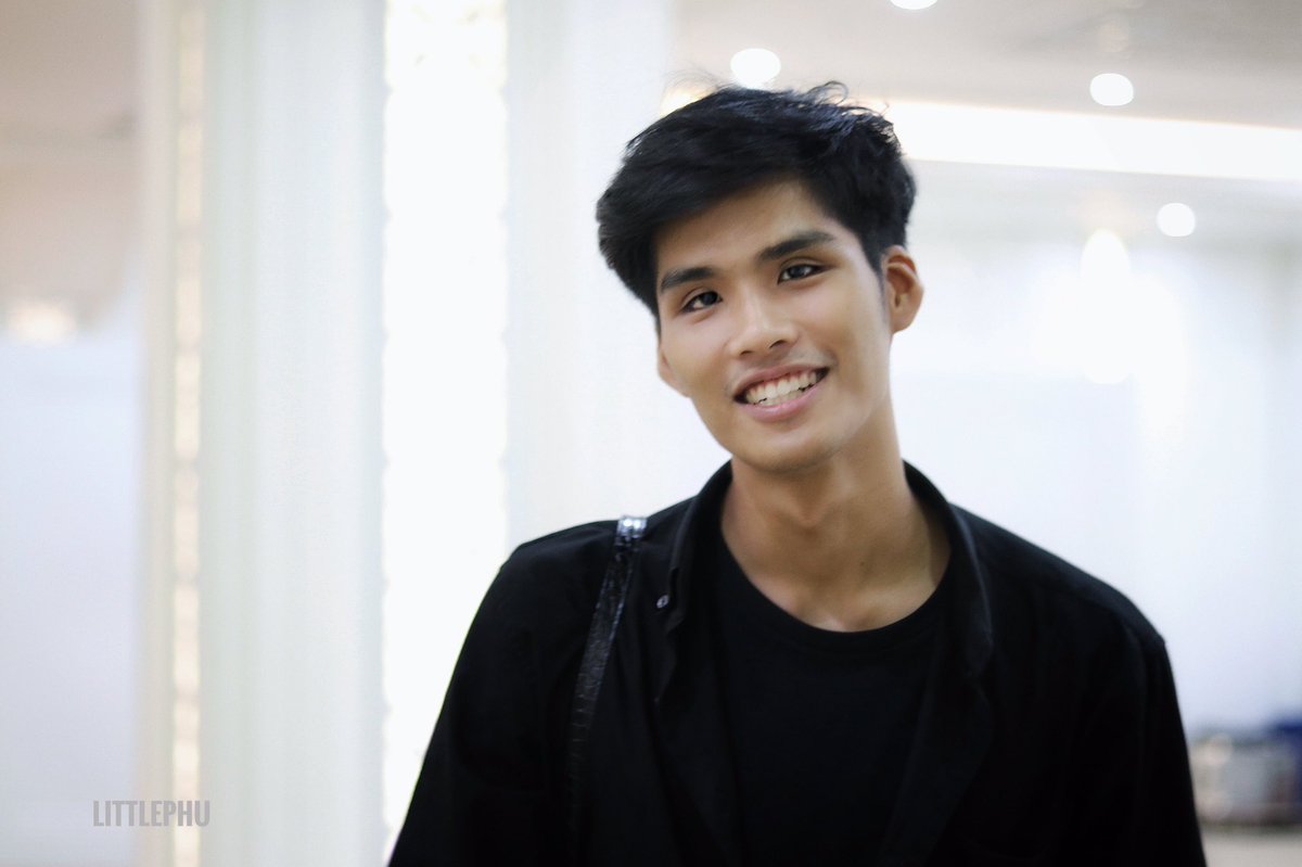 RATCHADA_P's tweet photo. ยิ้มให้กับฉันหน่อย ☺️ #youarethefirst https://t.co/na9bSWmGMr