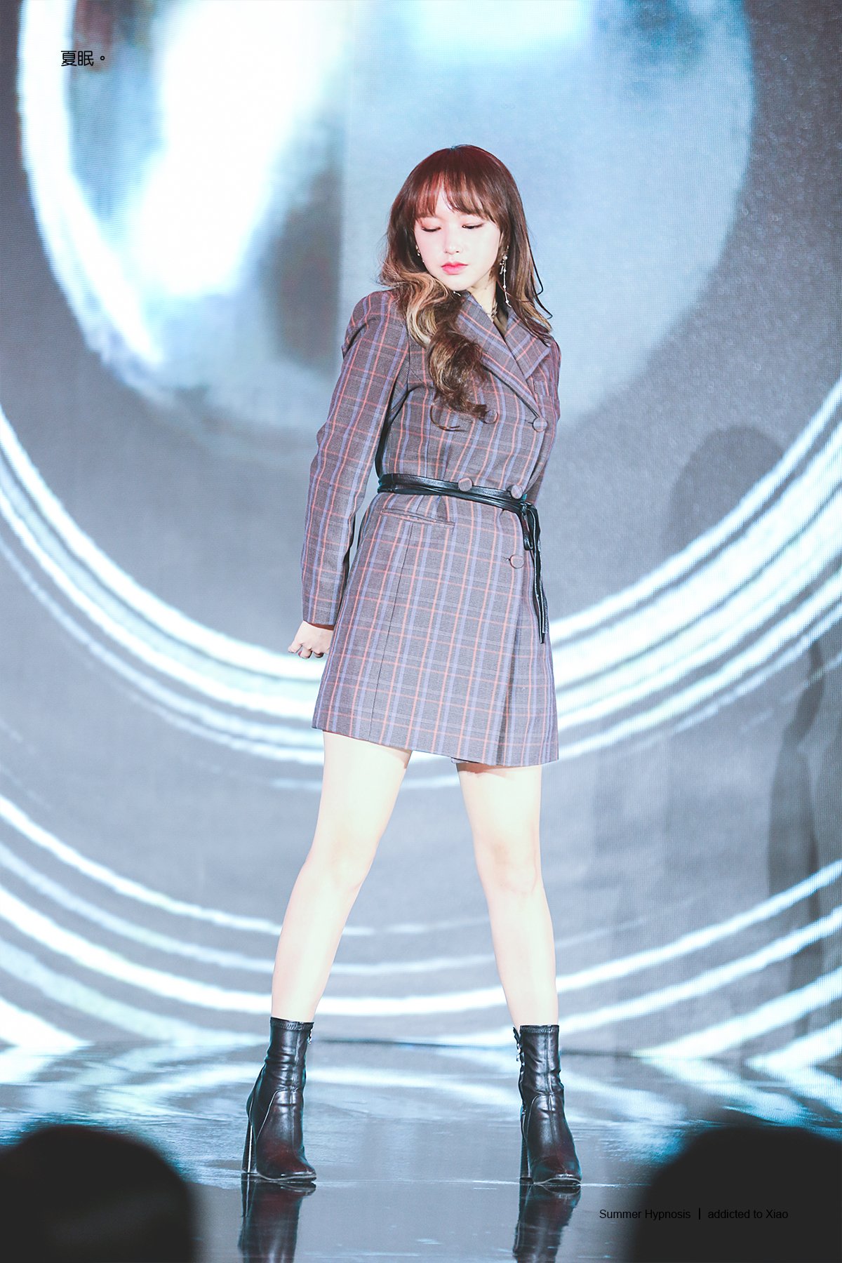 DSRu-XJUMAAQAwl.jpg:large