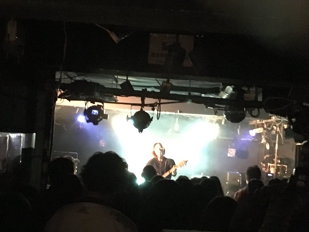 otokazoku's tweet photo. 四番手は今年唯一の弾き語り、ですあゆみ！去年のO.Aでの出演から、今年は本線に初出演！力強い歌声と、一人一人の耳元で語りかけるような歌詞に会場は一つになっています！！楽しんでいきましょー！

#高槻音家族17 https://t.co/O0TcbD2JWH