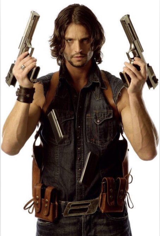 Happy 44th Birthday to Jason Behr And
Happy 28th Birthday to Yum & Yum           