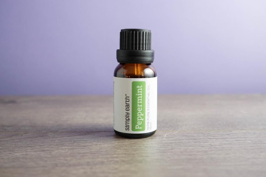 live_upto100's tweet photo. Uses and Benefits of #Peppermint Essential Oil https://t.co/Jg8MJfH0zd https://t.co/gFIGoEtGlO