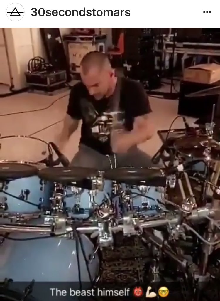 AngelsofPhoenix's tweet photo. May 4, 2017
The beast behind the kit
#MoreYearInReview #Mars2017 #ShannonLeto
#30SecondsToMars
#OurFavoriteDrummer
#ShannonSaturday
#30STM IG
https://t.co/onbuN9wvTO
GM Angels, Happy last Saturday of 2017❣️ https://t.co/WQCfn5u2St