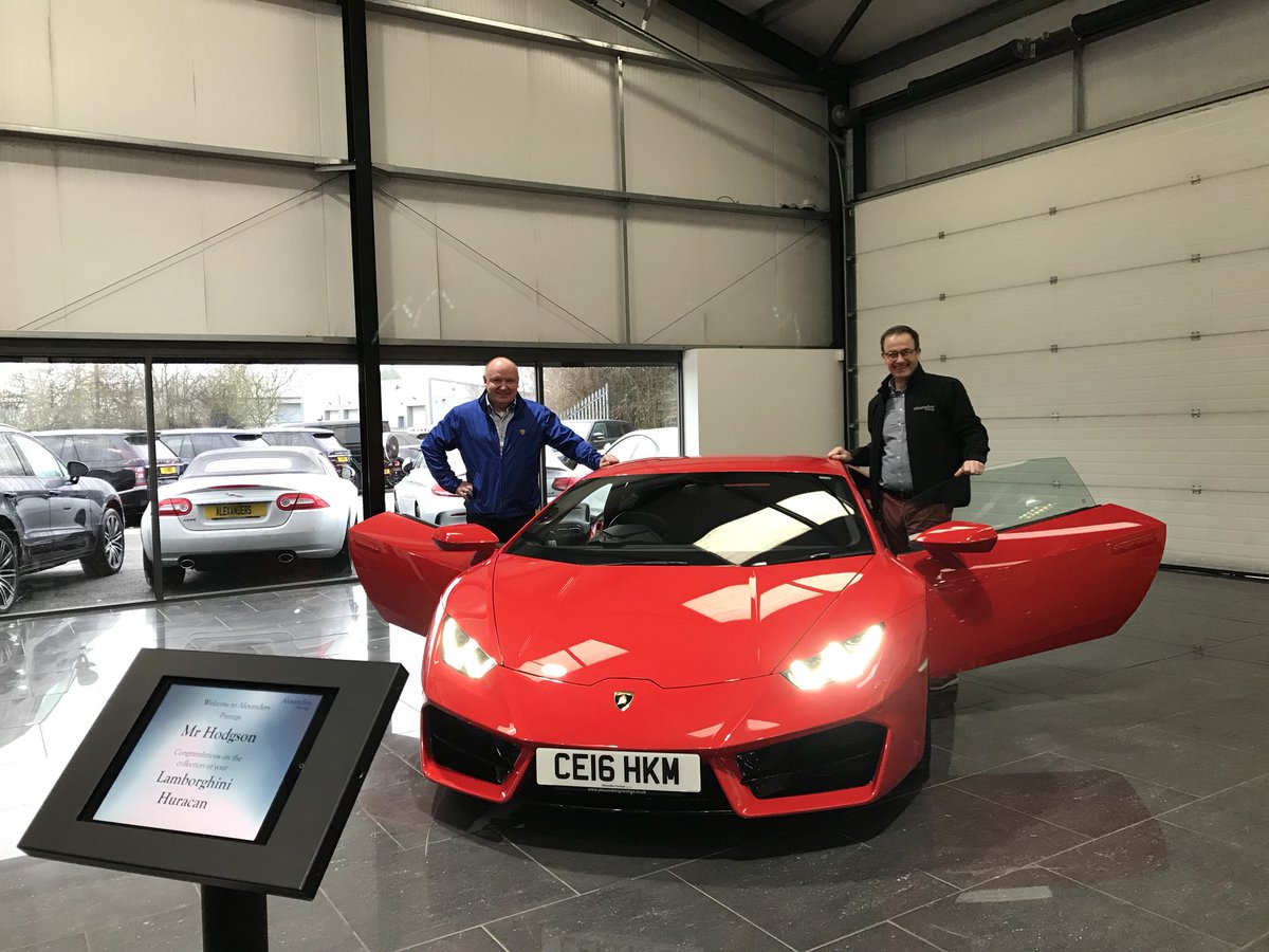 Tarquinfarquart's tweet photo. Last delivery of the year, wow what a year! #Huracan Lamborghini #Alexandersprestige https://t.co/oQcotBJHK9