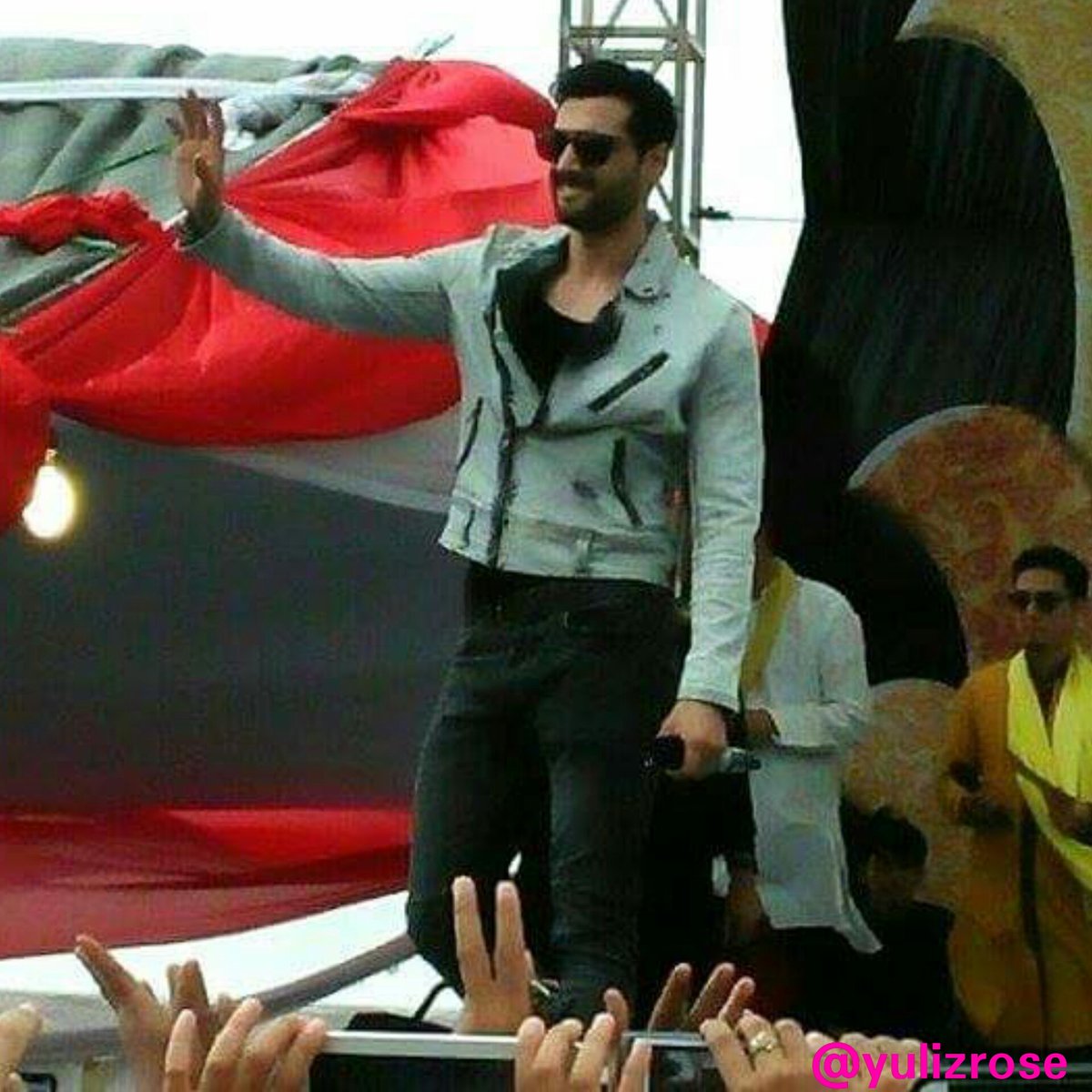 Yuliz_rose's tweet photo. An adorable Actor & a Friendly Idol @1AhamSharma ππ #throwback #misshim #meetandgree #mahabharatakembalishow https://t.co/4cKF2WziEe