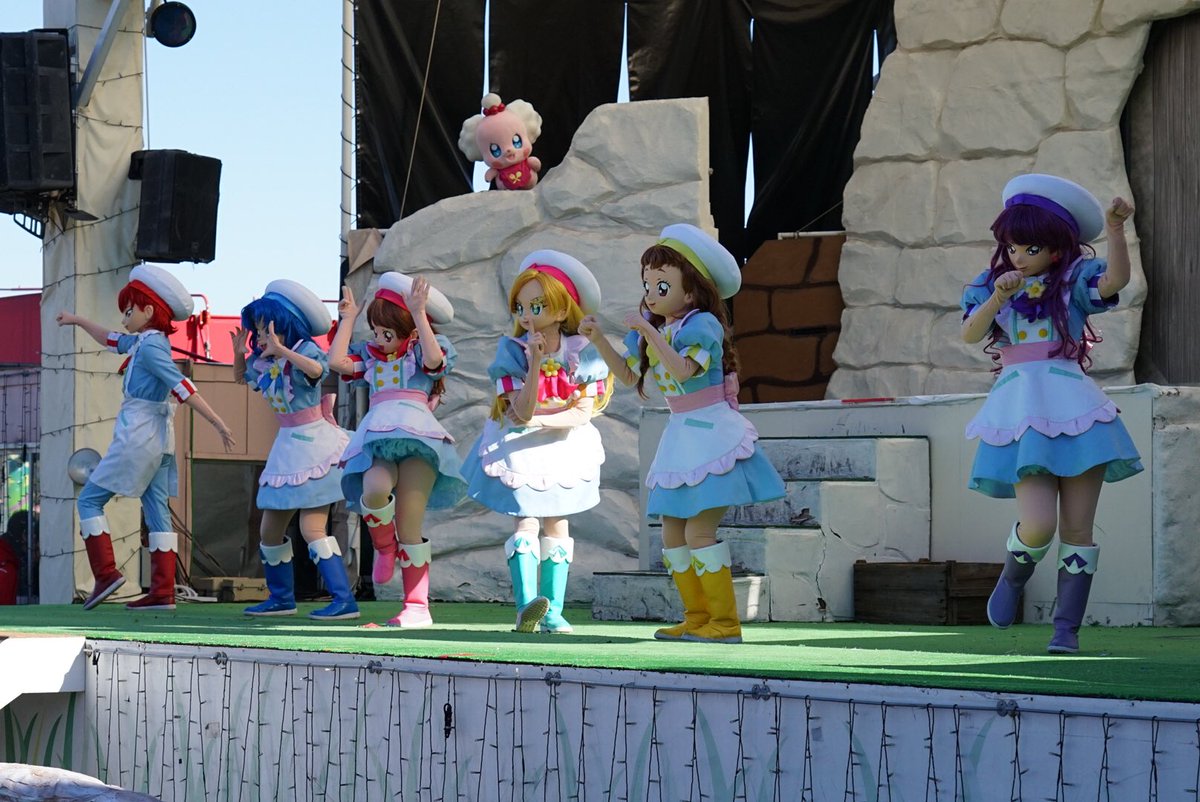なかけん よみうりランドでの キラキラ プリキュアアラモード ミュージカルステージ報告 2 1stは右側 2stは左側で鑑賞しました 例年になく家族連れも大友も多く 場所確保も撮影も苦戦しました 大友はまさにオールスターズ級 なかけん よみうりランドでの キラキラ プリキュアアラモード ミュージカルステージ報告 2 1stは右側 2stは左側で鑑賞しました 例年になく家族連れも大友も多く 場所確保も撮影も苦戦しました 大友はまさにオールスターズ級
