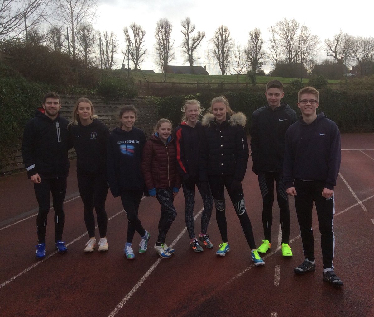 jmccolgan59's tweet photo. Final training session of the year for these โLeapersโ this morning. Looking forward to seeing some great performances from them in 2018. #LongJump #TripleJump #AVEAC https://t.co/96ezKTBavR