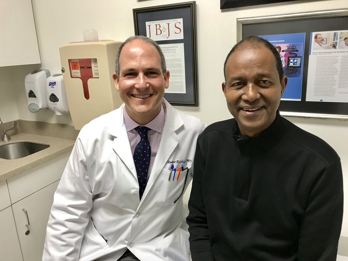 MPyusufhassan's tweet photo. GRATITUDE: I’ve a lot to be grateful for as we approached the end of 2017. I had the last piece of metal removed from my leg by Dr Robert Rozbruch at the HSS in New York in Nov. Many thanks for salvaging my leg & restoring my life. Wishing u all a happy 2018. https://t.co/j17aIAcu82