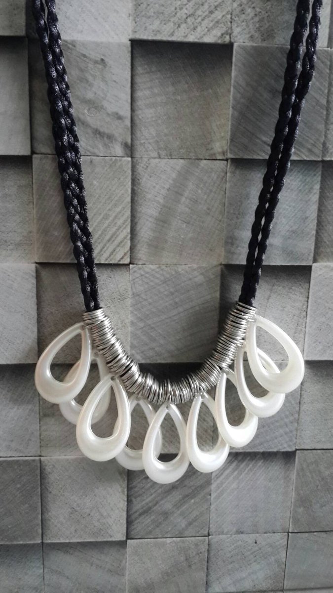 rumahratu's tweet photo. 50rb/pcs ==>100rb/4pcs https://t.co/mruEtqR3eq