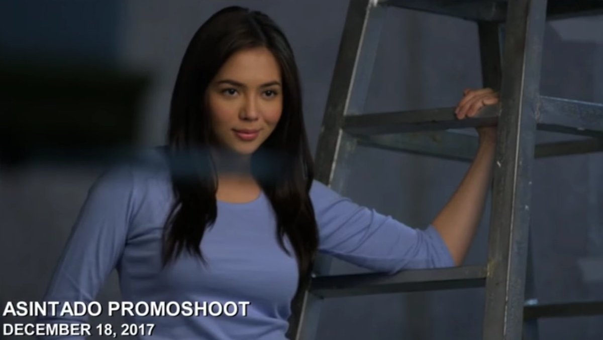 mj_crstbl's tweet photo. #BringBackJuliaOnPrimetime https://t.co/L0hzpw48tJ