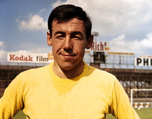Happy birthday to England 1966 World Cup winner Gordon Banks, who turns 80 today! 