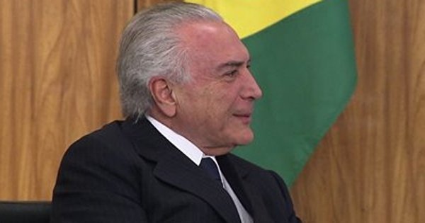 Avalanche de novas denúncias marcam ano político em 2017 glo.bo/2BWlSnT #retrospectiva2017 #G1