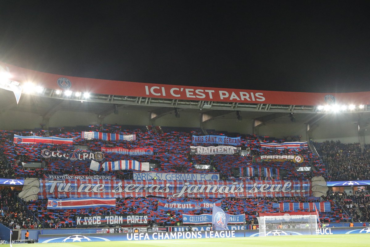 PSG_inside's tweet photo. 🏆 @ChampionsLeague 

#PSGCEL Tu ne seras jamais seul 🔴🔵

⚽️ #PSG2017 https://t.co/L6DJPcw2Li