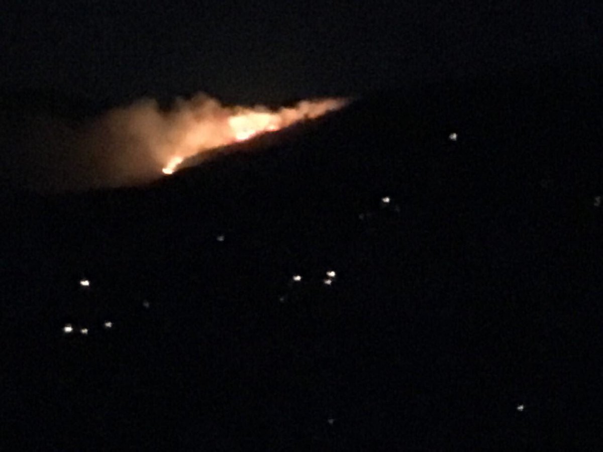 Imágenes del #IFVélezDeBenaudalla de ayer donde actuamos <a href="/BomberosMotril/">Bomberos Motril</a> 🚒💨