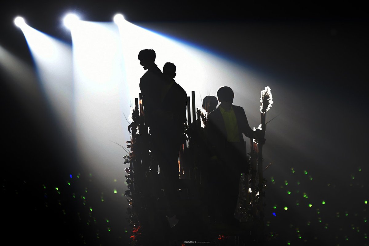 HaraceU_LMH's tweet photo. 171224 우리들의 콘서트
@BTOB_SEKwang @btob2mh  @LeeCS_BTOB  @BTOB_IMHYUNSIK @PenielShin  @BTOB_ILL @BTOB_6SJ 

세상에서 가장 눈부시게 빛나는 내 사람들아.

#비투비 #서은광 #이민혁 #민혁 #이창섭 #임현식 #프니엘 #정일훈 #육성재 https://t.co/rGzLmTEFqZ