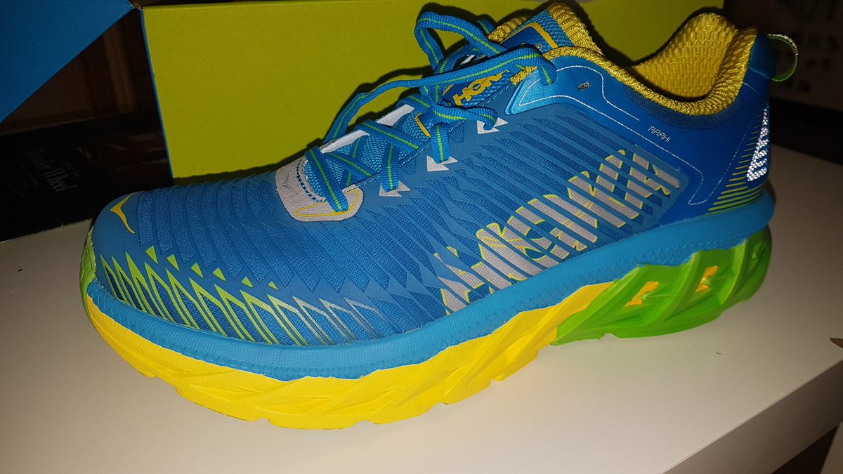 FranFlori2's tweet photo. Desayunar y estrenar #runner https://t.co/8e6V9L4v2V